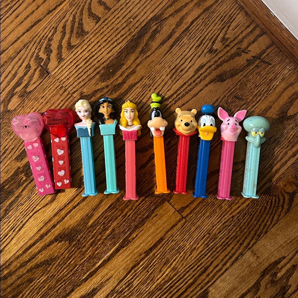 10 PEZ Dispensers set